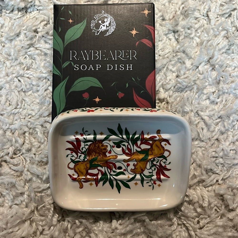 Ceramic soap dish